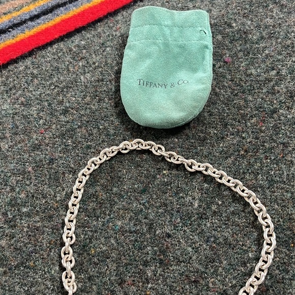 Original authentic Y2K Tiffany’s tag oval necklace - Picture 2 of 4